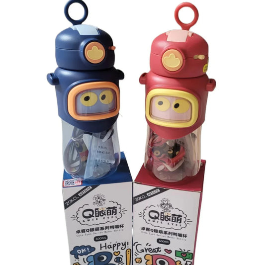 Q-Eye Cute Series Duckbill Cup 600 ml – School Bottle with Soft Belt, Beautiful Character, Made of PP & TRITAN, Silicone Rubber (Food Contact Safe)