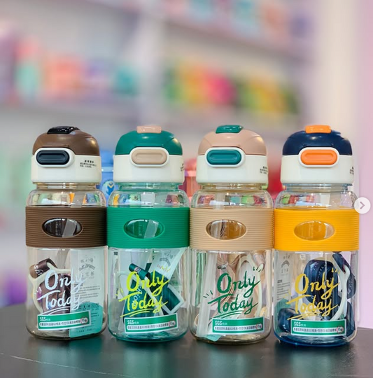 700ml Leak-Proof Straw Water Bottle with Strap – BPA-Free, Reusable Sports & Travel Bottle for Kids & Adults